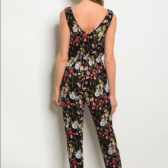 Jumpsuit In Black Floral [LAST TWO] - Picture 3 of 7